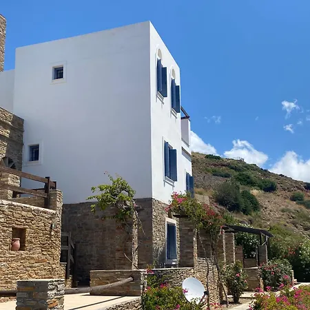 Andros Prive بيت للعطل كيبري