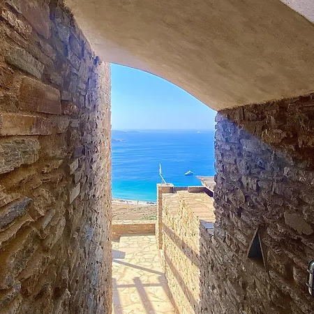 بيت للعطل Andros Prive كيبري